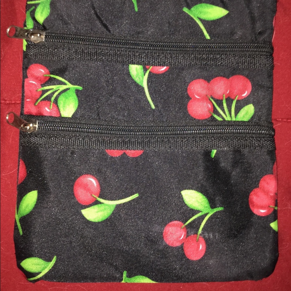 Cherry Purse. - Picture 3 of 4